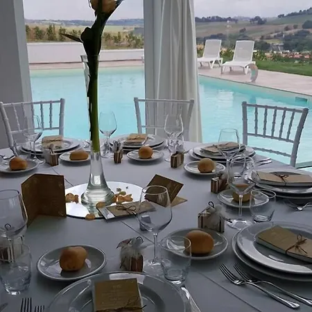 Tre Castelli Bed and Breakfast 3*